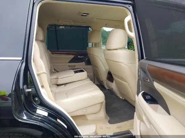 JTJHY7AX4K4286959 2019 LEXUS LX - Image 8