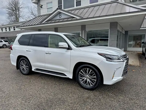 JTJHY7AX4K4293975 2019 LEXUS LX