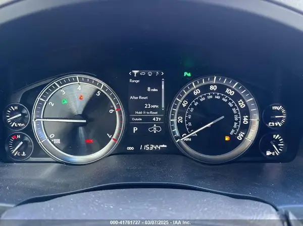 2017 LEXUS LX IAAI lot 41761727 auction photo 7