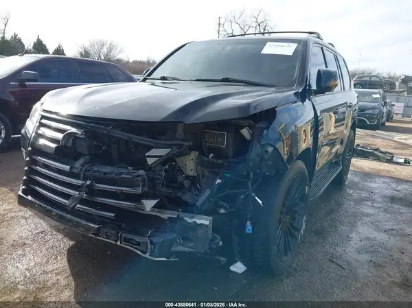 JTJHY7AX6J4257512 2018 LEXUS LX - Image 2