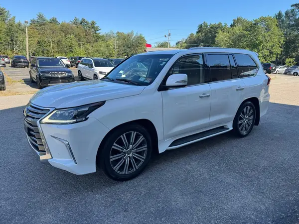 JTJHY7AX7G4189102 2016 LEXUS LX - Image 2
