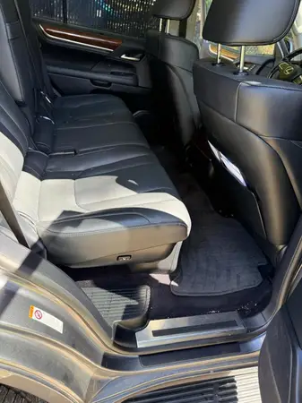 JTJHY7AX7G4210594 2016 LEXUS LX - Image 8
