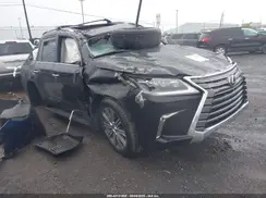 JTJHY7AX7H4229289 2017 LEXUS LX
