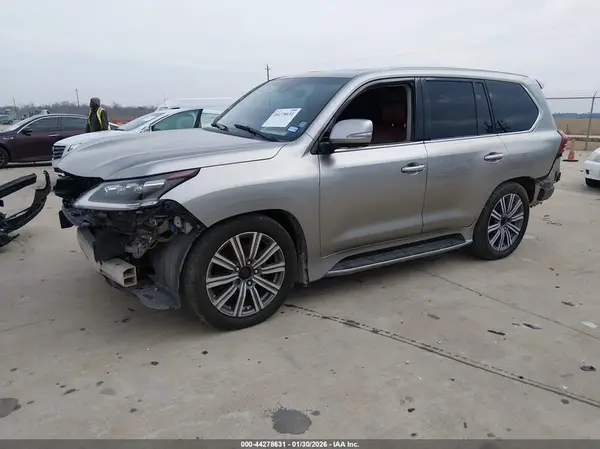 JTJHY7AX8G4199718 2016 LEXUS LX - Image 2