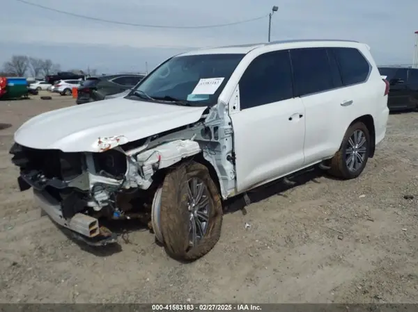 JTJHY7AXXG4194696 2016 LEXUS LX - Image 2