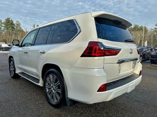 2017 LEXUS LX COPART lot 96816975 auction photo 3