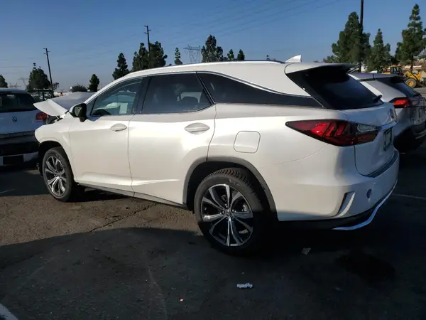 JTJHZKEA2M2022823 2021 LEXUS RX - Image 2