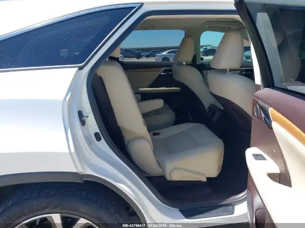 JTJHZKEA3L2017533 2020 LEXUS RX - Image 8