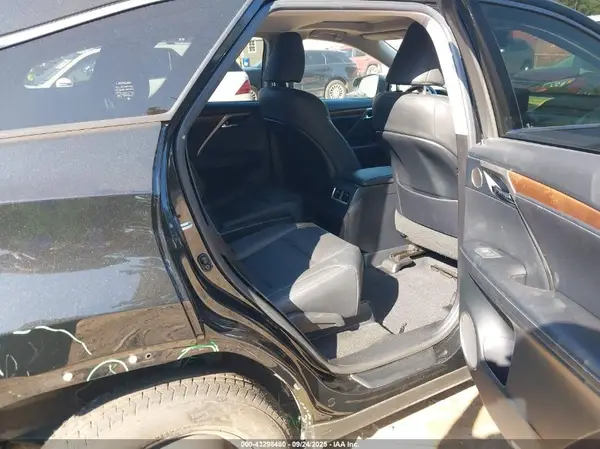 JTJHZKEA5M2021360 2021 LEXUS RX - Image 8