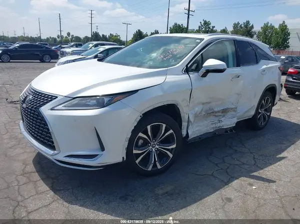 JTJHZKEA6M2019228 2021 LEXUS RX - Image 2