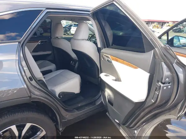 JTJHZKEA6M2022825 2021 LEXUS RX - Image 8