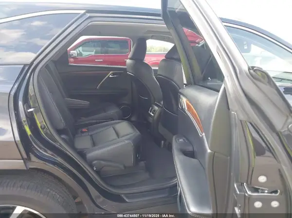 JTJHZKEA9N2024568 2022 LEXUS RX - Image 8