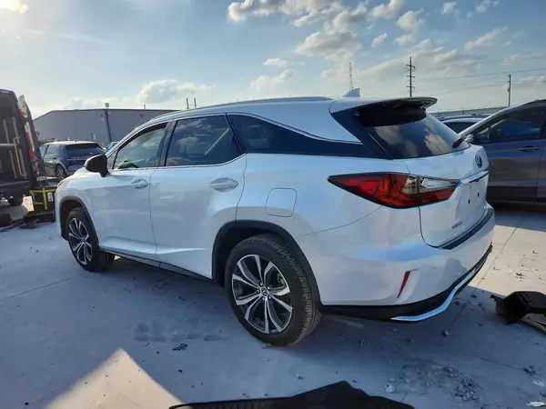 JTJHZKFA1M2029924 2021 LEXUS RX - Image 2
