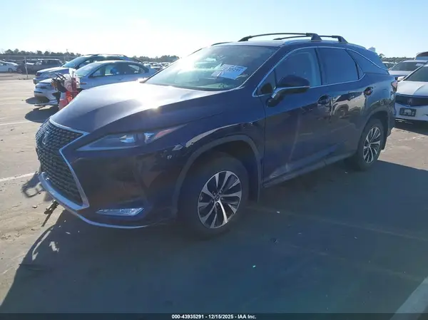 JTJHZKFA2N2035412 2022 LEXUS RX - Image 2