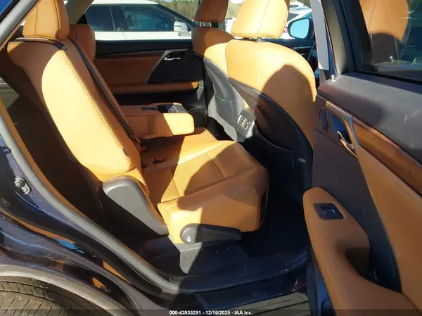 JTJHZKFA2N2035412 2022 LEXUS RX - Image 8