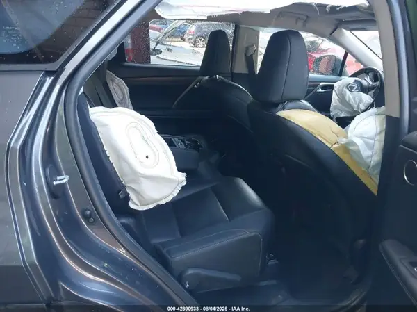 JTJHZKFA2N2038407 2022 LEXUS RX - Image 8