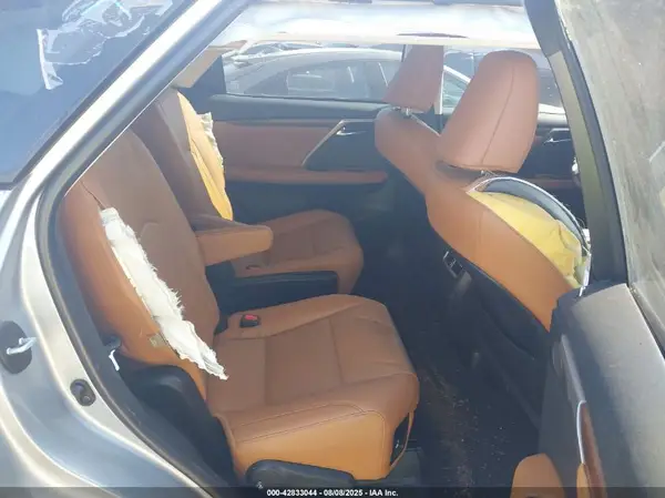JTJHZKFA4N2037033 2022 LEXUS RX - Image 8