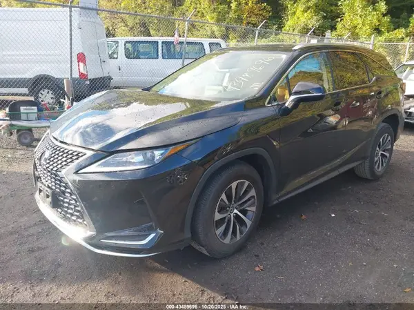 JTJHZKFA5M2032518 2021 LEXUS RX - Image 2