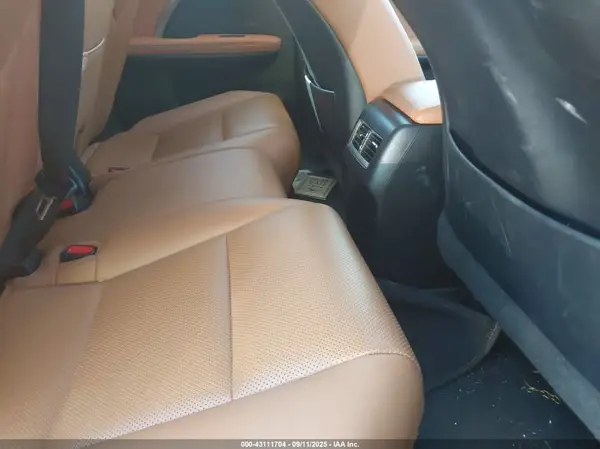 JTJHZKFA5N2038577 2022 LEXUS RX - Image 8