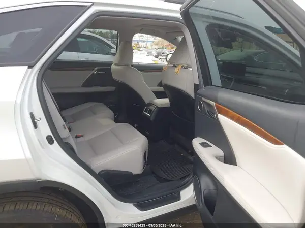 JTJHZKFA5N2042497 2022 LEXUS RX - Image 8
