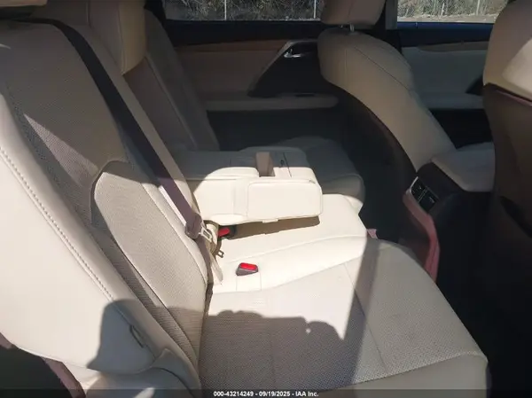 JTJHZKFA6L2024751 2020 LEXUS RX - Image 8