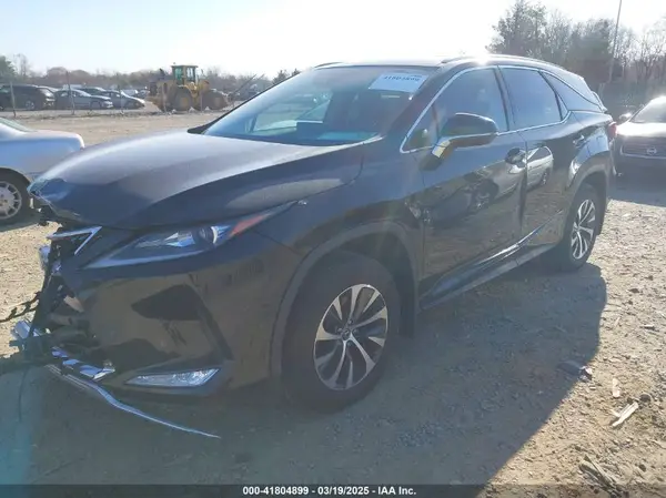JTJHZKFA7N2037057 2022 LEXUS RX - Image 2