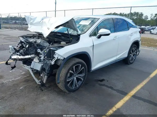 JTJHZMDA4N2058060 2022 LEXUS RX - Image 2