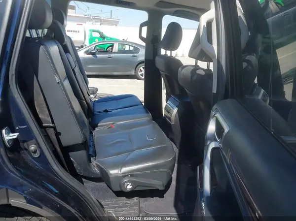 JTJJM7FX0K5236186 2019 LEXUS GX - Image 8