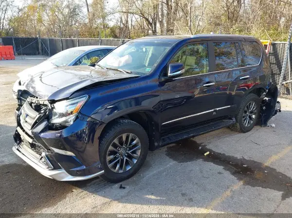 JTJJM7FX0K5236379 2019 LEXUS GX - Image 2