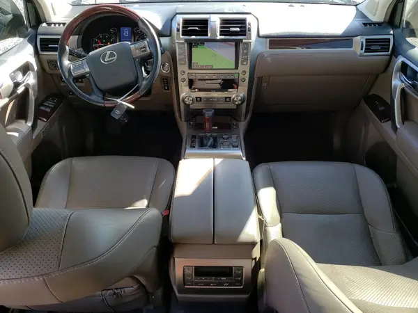 JTJJM7FX1J5183819 2018 LEXUS GX - Image 8