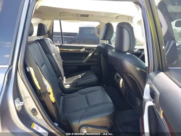 JTJJM7FX2H5161029 2017 LEXUS GX - Image 8