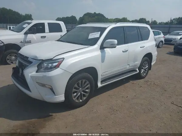 JTJJM7FX2H5171592 2017 LEXUS GX - Image 2