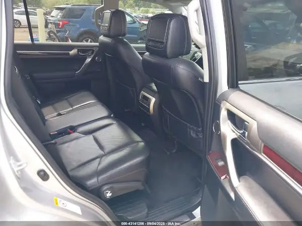 JTJJM7FX3J5209014 2018 LEXUS GX - Image 8