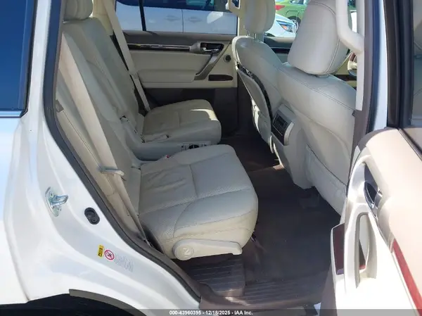 JTJJM7FX4H5162392 2017 LEXUS GX - Image 8