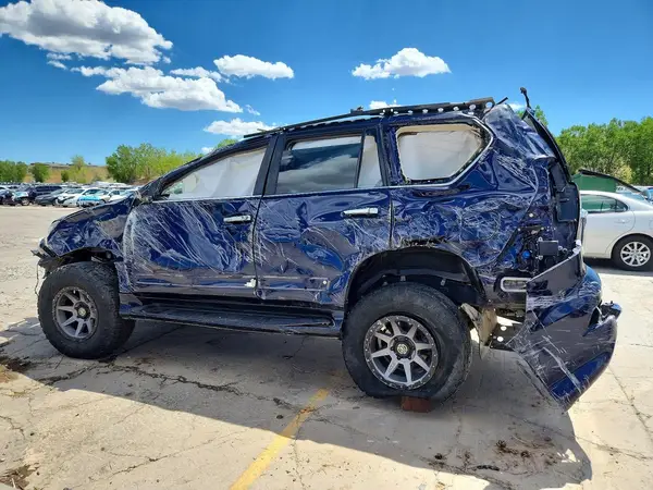 JTJJM7FX4K5213669 2019 LEXUS GX - Image 2
