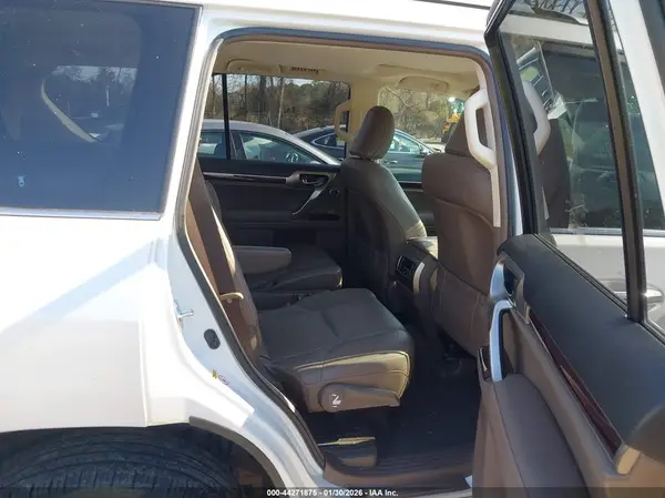 JTJJM7FX5H5159873 2017 LEXUS GX - Image 8