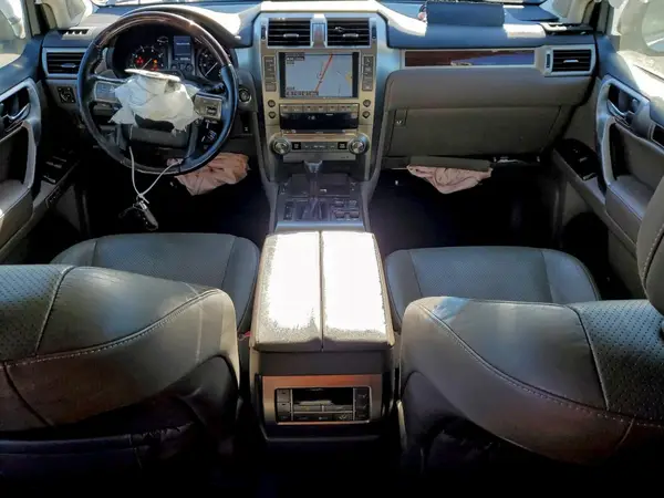 JTJJM7FX5K5210702 2019 LEXUS GX - Image 8