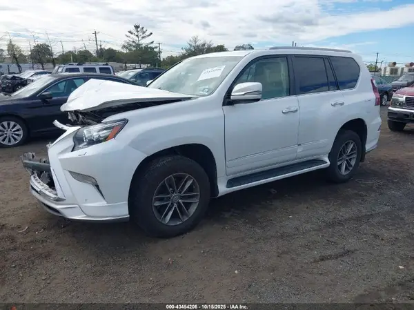 JTJJM7FX6J5194492 2018 LEXUS GX - Image 2