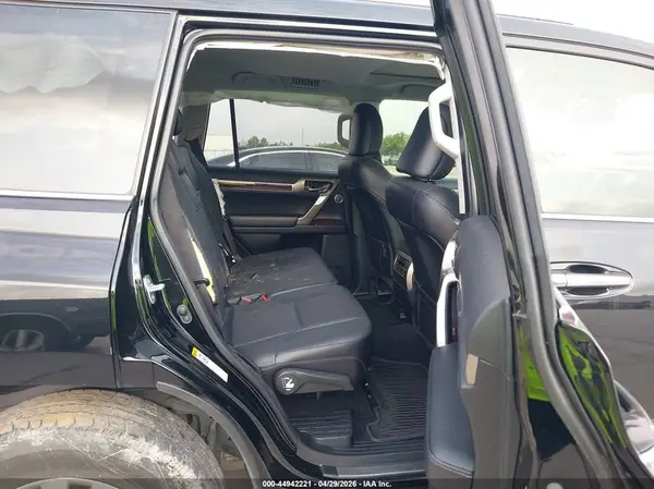 JTJJM7FX6J5197084 2018 LEXUS GX - Image 8