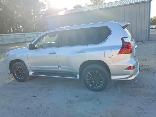 JTJJM7FX6K5234670 2019 LEXUS GX - Image 2