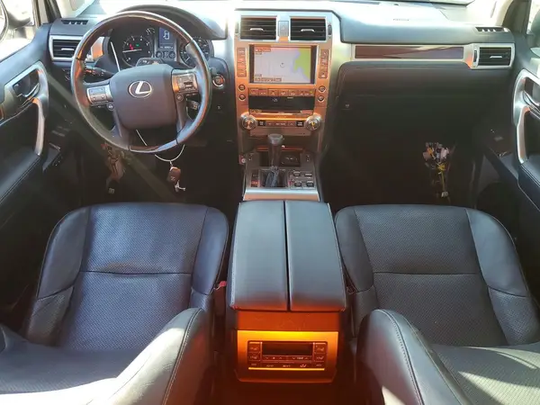 JTJJM7FX6K5234670 2019 LEXUS GX - Image 8