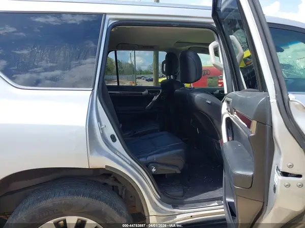 JTJJM7FX7H5150690 2017 LEXUS GX - Image 8