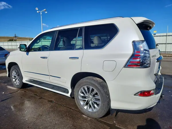 JTJJM7FX7H5163536 2017 LEXUS GX - Image 2