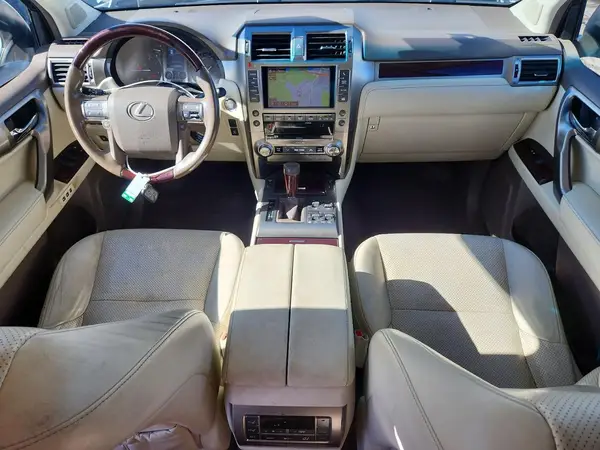 JTJJM7FX7H5163536 2017 LEXUS GX - Image 8