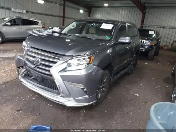 JTJJM7FX9J5206473 2018 LEXUS GX - Image 2