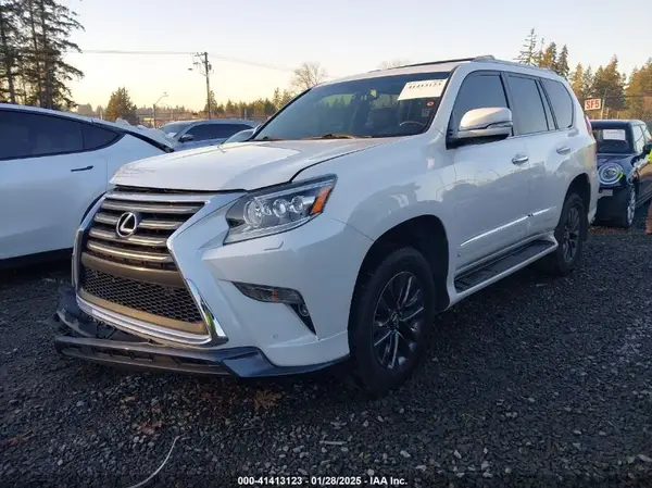 JTJJM7FXXH5170643 2017 LEXUS GX - Image 2
