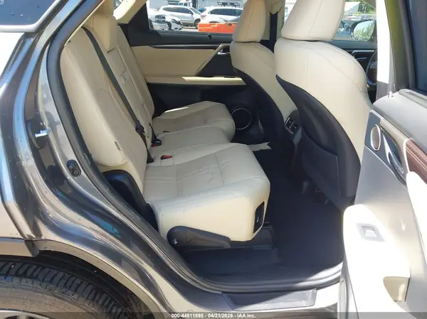 JTJJZKEA5M2021960 2021 LEXUS RX - Image 8