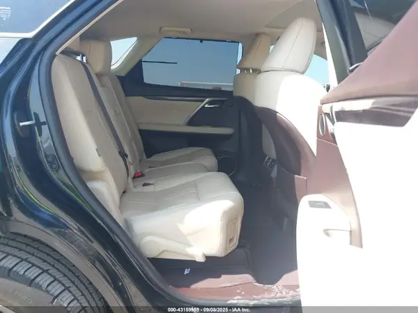 JTJJZKEAXL2017207 2020 LEXUS RX - Image 8