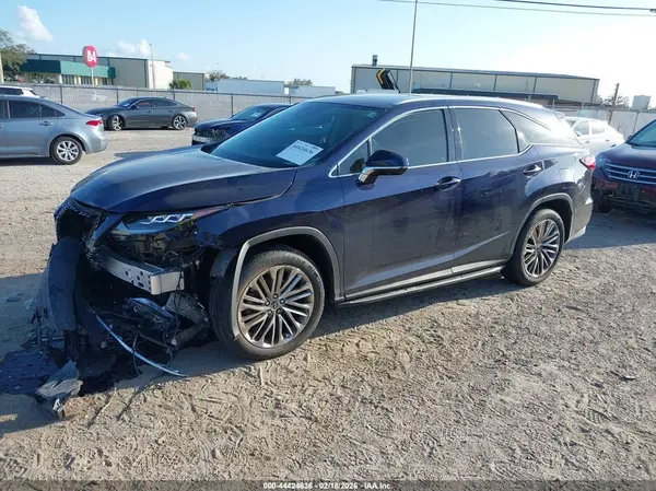 JTJJZKEAXM2022943 2021 LEXUS RX - Image 2
