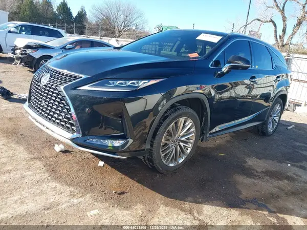 JTJJZKFA7M2029783 2021 LEXUS RX - Image 2